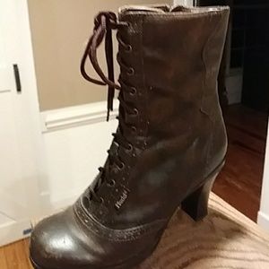 Mudd brand dark brown distressed boots